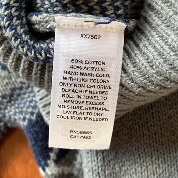 Melrose and Market Sweater dress size small. Gray with a blue and white pattern - Picture 5 of 6